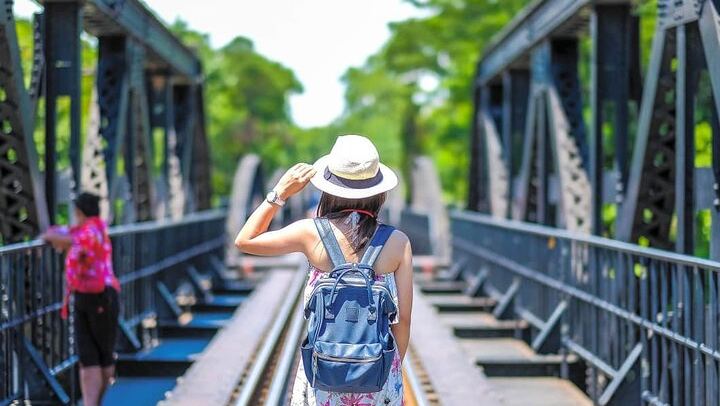 Erawan Falls, Srinakarin Lake and Train Ride Day Tour from Kanchanaburi (2/12)