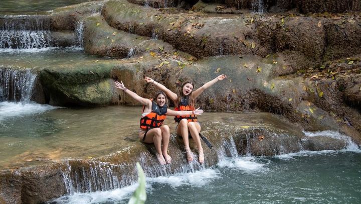 Erawan Falls, Srinakarin Lake and Train Ride Day Tour from Kanchanaburi (4/12)