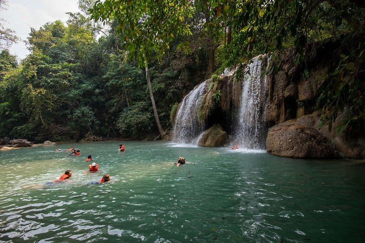 Erawan Falls, Srinakarin Lake and Train Ride Day Tour from Kanchanaburi (12/12)