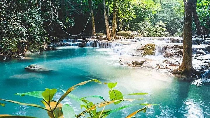 Private Hellfire Pass, Death Railway Walk and Erawan Falls Day Tour from Bangkok (1/8)