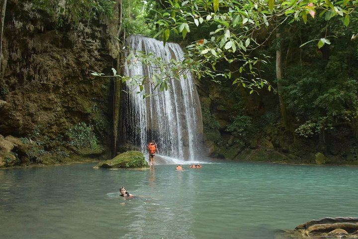 Private Day Trip from Bangkok: Kanchanaburi War Cemetery, Kwai Bridge and Erawan (5/10)