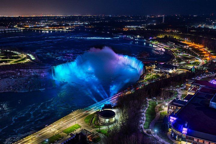 Toronto Evening Coach Tour to Niagara Falls with Whirlpool Rapids and Maple Tasting (12/12)