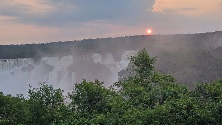 Iguazu Falls Same-Day Excursion, Brazil and Argentina with Bilingual Guide (4/5)