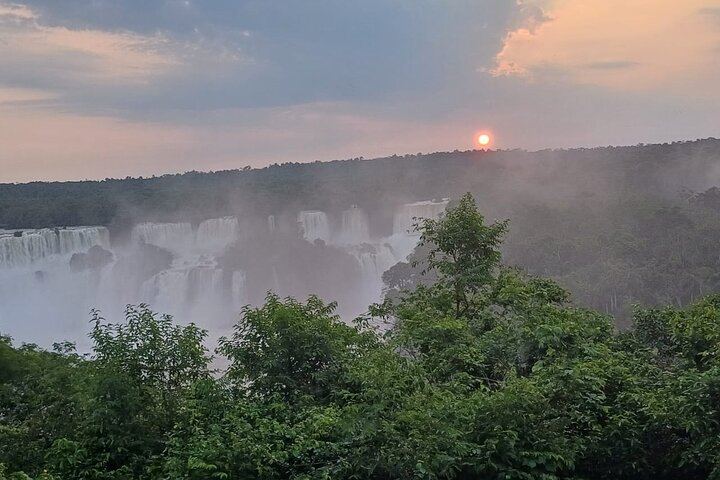 Iguazu Falls Same-Day Excursion, Brazil and Argentina with Bilingual Guide (4/5)