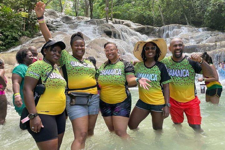 Dunn's River Falls Guided Climb with Holiday Services from Ocho Rios Hotels (3/12)