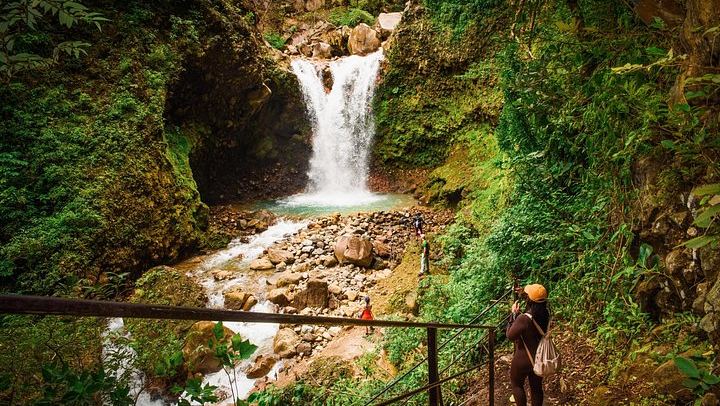 Cuilpilapan Miravalles Hike to Two Waterfalls and Suspension Bridge with Sloth Option (2/11)