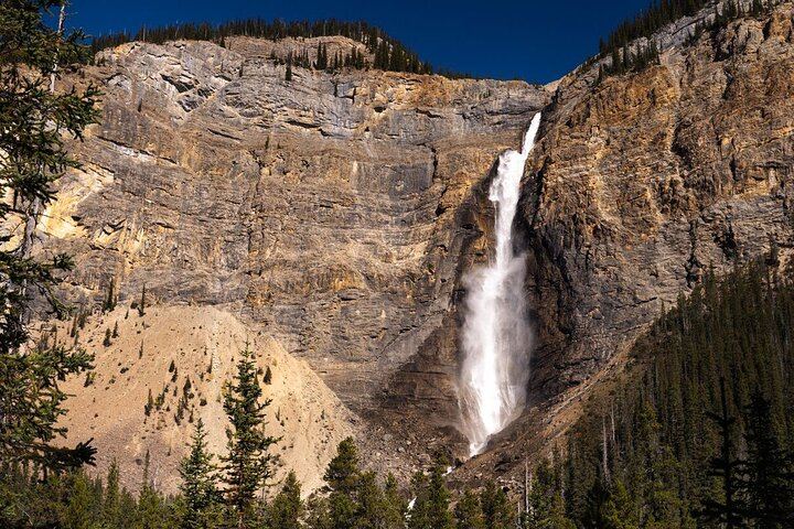 Lake Louise, Emerald Lake and Takakkaw Falls: Banff, Yoho and Kootenay Day Tour (6/12)