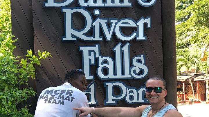 Dunn's River Falls Day Tour with Entrance Fees, Columbus Park and Pier Pickup (3/12)