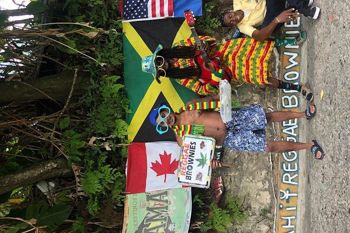 Montego Bay Day Trip to Martha Brae River Rafting and Blue Hole with Private Transport (5/12)