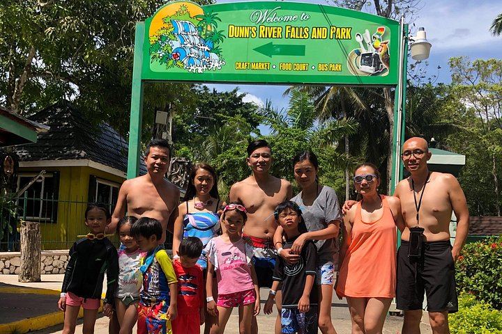 Dunn's River Falls Day Tour with Entrance Fees, Columbus Park and Pier Pickup (8/12)
