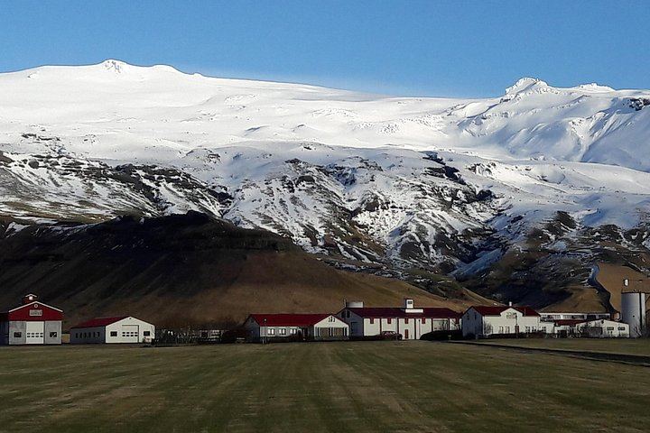 Private 9-Hour South Coast Tour with Gljufrabui, Solheimajokull and Vik Lunch Stop (6/12)