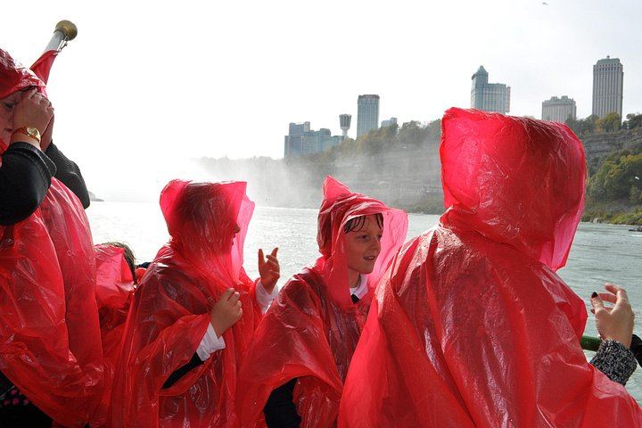 Niagara Falls Canada Tour by Magnificent Tours: Cruise, Behind the Falls, Whirlpool (9/12)