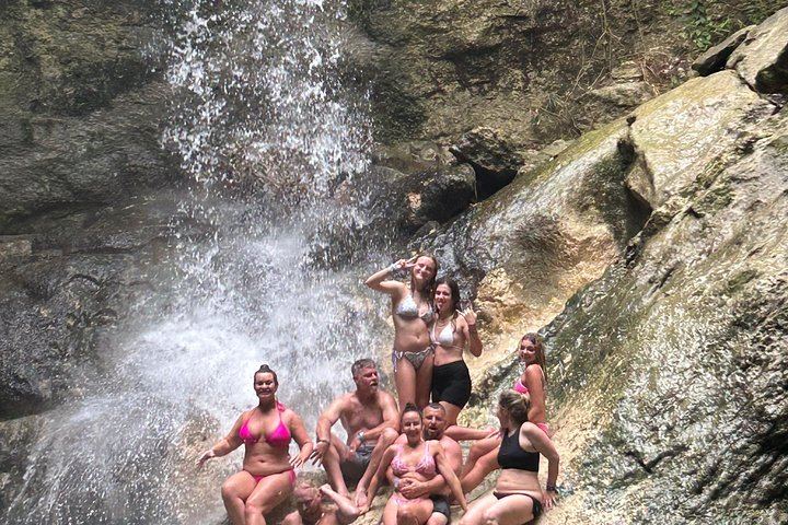 Gozalandia Waterfall Day Trip with Coffee Stop, Hacienda La Esperanza and Free Mojito (10/12)