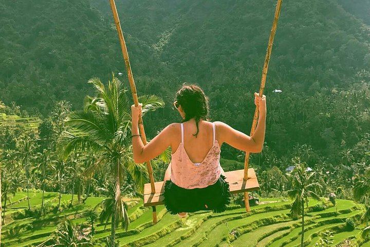 Edy Smile Tour Sekumpul and Fiji Trek with Motorbike Transfer, Slide and Lunch (2/10)