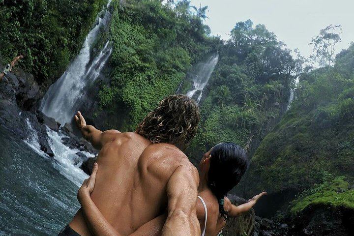 Edy Smile Tour Sekumpul and Fiji Trek with Motorbike Transfer, Slide and Lunch (7/10)