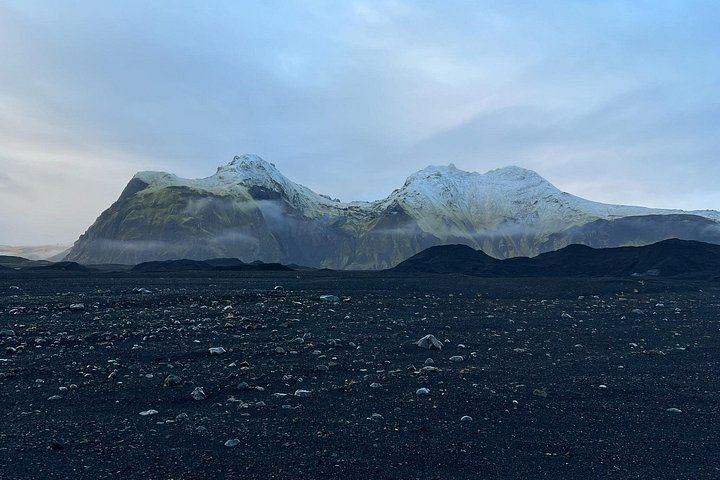Katla Ice Cave 4x4 Tour from Reykjavik via Seljalandsfoss, Skogafoss and Reynisfjara (10/12)