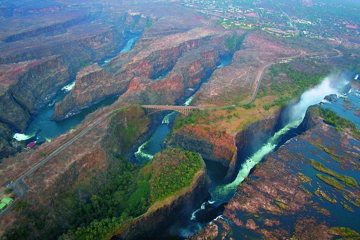 Flight of Angels Helicopter Flight over Mosi-oa-Tunya National Park and Victoria Falls (3/5)