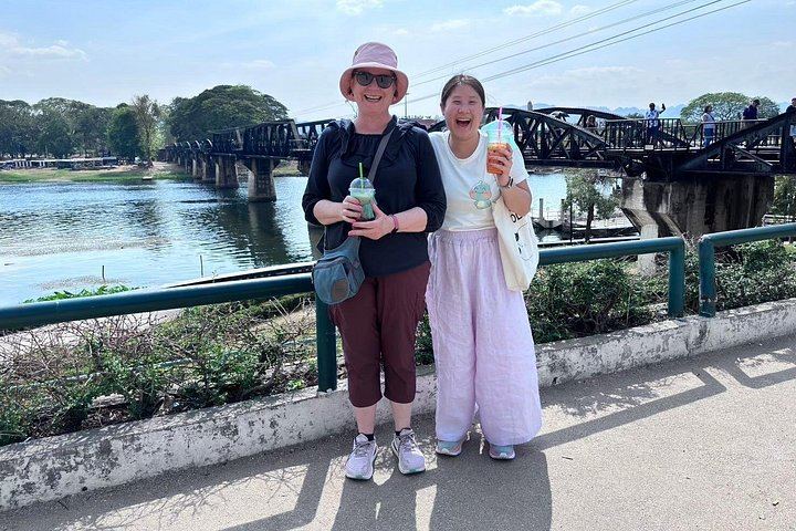 Damnoen Saduak Floating Market, Mae Klong Railway Market and Erawan Falls Day Trip (11/12)