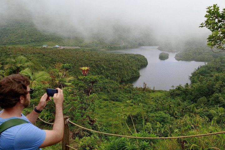 Private Dominica Waterfalls Tour with Autop Tours: Freshwater Lake to Morne Bruce (4/12)