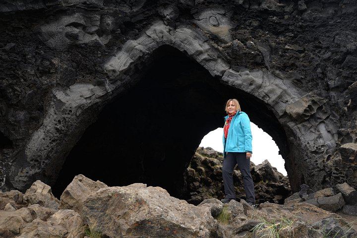 Half-Day Small Group from Akureyri: Godafoss, Hverir, Grjotagja Cave and Dimmuborgir (3/12)