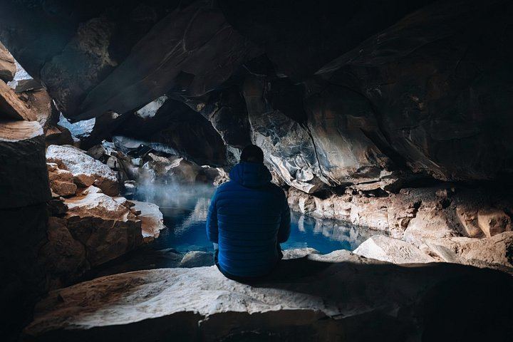 Half-Day Small Group from Akureyri: Godafoss, Hverir, Grjotagja Cave and Dimmuborgir (2/12)