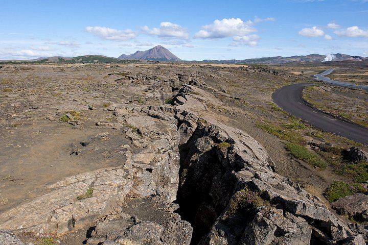 Half-Day Small Group from Akureyri: Godafoss, Hverir, Grjotagja Cave and Dimmuborgir (6/12)