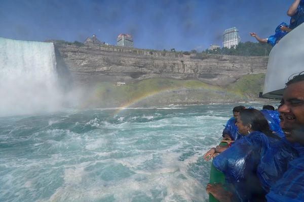 Boston to Niagara Falls 2-Day Tour: Night Views, Hotel Stay, Optional Classic Tour