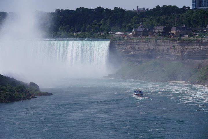 Boston to Niagara Falls 2-Day Tour: Night Views, Hotel Stay, Optional Classic Tour (5/12)