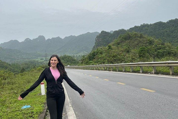 Ban Gioc Waterfall and Angel Mountain 2-Day Car Tour with Quay Son River Stay (5/12)