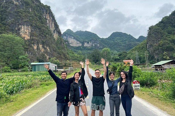 Ban Gioc Waterfall and Angel Mountain 2-Day Car Tour with Quay Son River Stay (2/12)