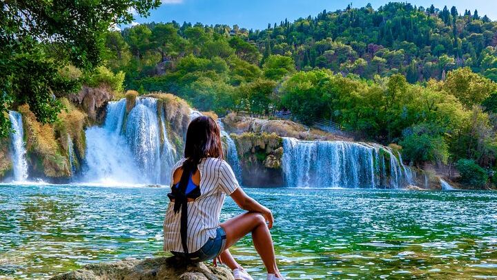 Krka Waterfalls Day Tour from Split with Boat Cruise and Optional Wine Tasting (1/11)