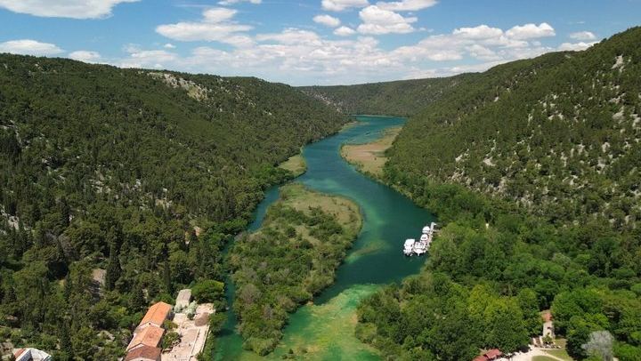 Krka Waterfalls and Skradin Beach Day Trip from Split in a Wi-Fi Coach (2/12)