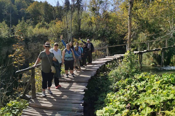 Gray Line Croatia Plitvice Lakes Guided Tour from Split, Trogir or Omis (5/11)