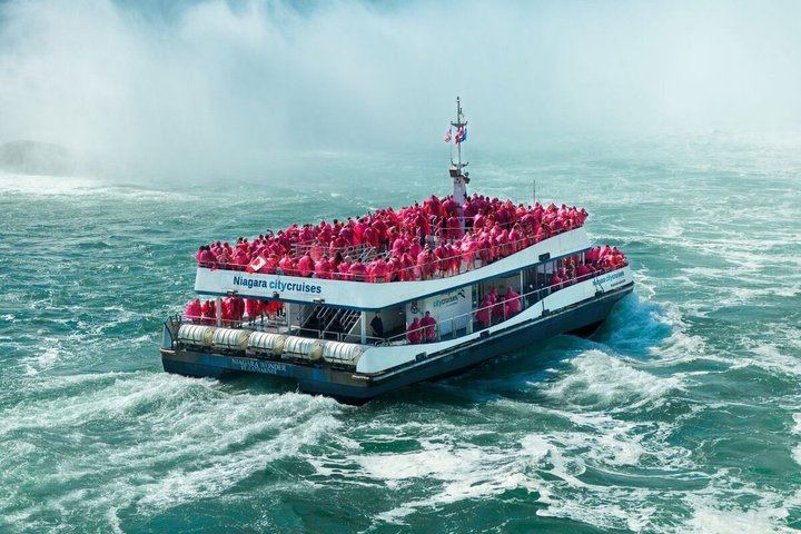 Niagara Falls Guided Day Tour from Toronto with Optional Boat Cruise and Add-Ons (1/12)