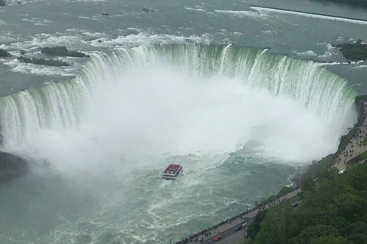Niagara Falls Guided Day Tour from Toronto with Optional Boat Cruise and Add-Ons (9/12)