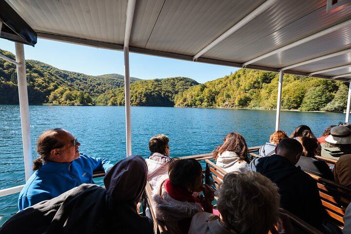 Plitvice Lakes Guided Day Tour from Zadar with Boat, Train and Old Town Walk (11/12)