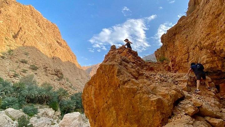 Wadi Shab Day Trip by Car from Muscat: Coastal Drive, Fishing Villages and Sinkhole (4/6)