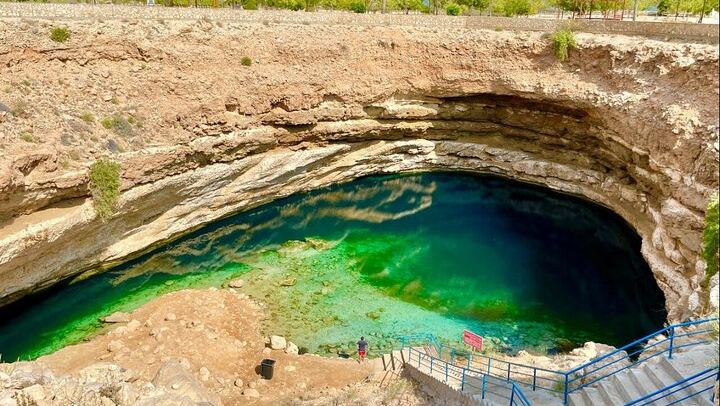 Small-Group Day from Muscat with Sunshine Tours Oman: Wadi Shab, Sinkhole, Fins Beach (3/7)
