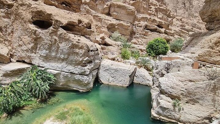Small-Group Day from Muscat with Sunshine Tours Oman: Wadi Shab, Sinkhole, Fins Beach (2/7)