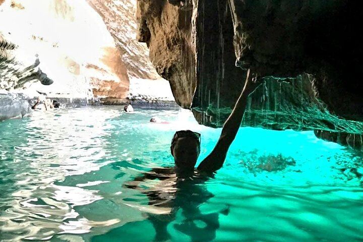 Small-Group Day from Muscat with Sunshine Tours Oman: Wadi Shab, Sinkhole, Fins Beach (7/7)