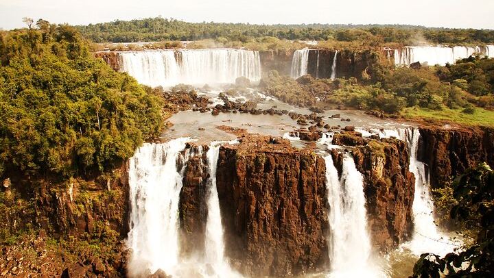 Full-Day Iguazu Falls Tour, Argentine and Brazilian Sides with Hotel Transfers (1/12)