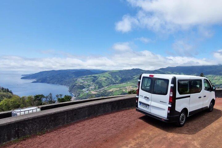 Full-Day Nordeste Waterfalls and Lighthouse Tour with Lunch, Sao Miguel (12/12)