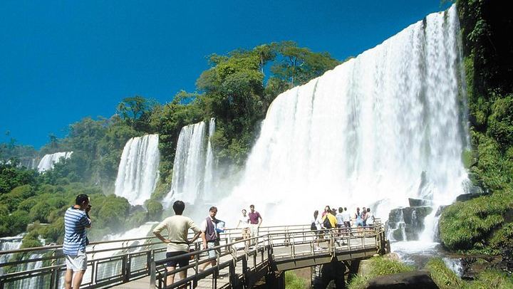 2-Day Iguazu Falls Tour from Puerto Iguazu, Both Sides, Bilingual Guide and Transfers (3/12)