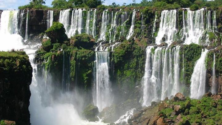 2-Day Iguazu Falls Tour from Puerto Iguazu, Both Sides, Bilingual Guide and Transfers (4/12)