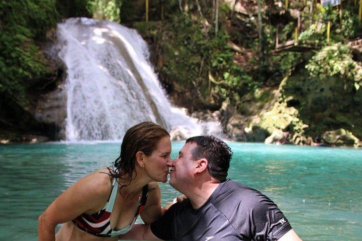 Family-Run Full-Day Blue Hole and Dunn's River Falls Tour with Entry Fees Included (6/12)