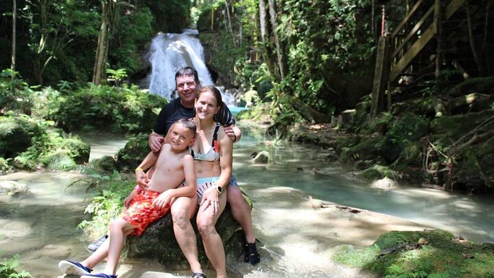 Family-Run Full-Day Blue Hole and Dunn's River Falls Tour with Entry Fees Included (1/12)