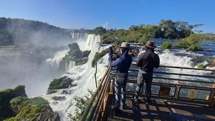 Iguazu Argentine Falls Small-Group Day Trip, up to 15 Travelers, with Boat Ride (2/10)