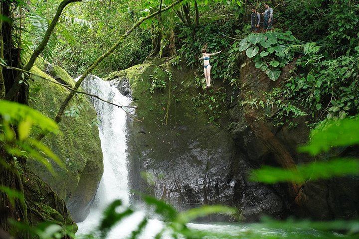 Paddle 9 Full-Day Waterfall Adventure in Quepos with Farm Lunch, 5 Stops (12/12)