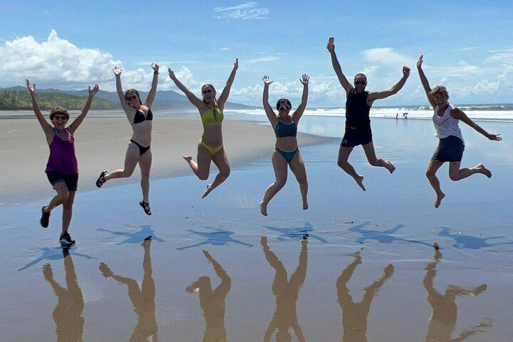 Quepos Full-Day Waterfalls and Beaches Trip with Lunch, Entrance Fees and Guide (2/11)