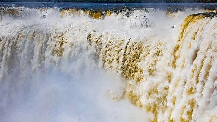 Iguazu Falls Sunset Tour, Argentina Trails and Brazil Happy Hour at Porto Canoas (2/5)